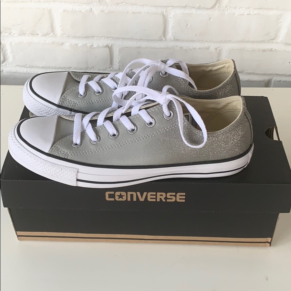 Converse Ash Grey/silver  men 7 women 9 NEW
